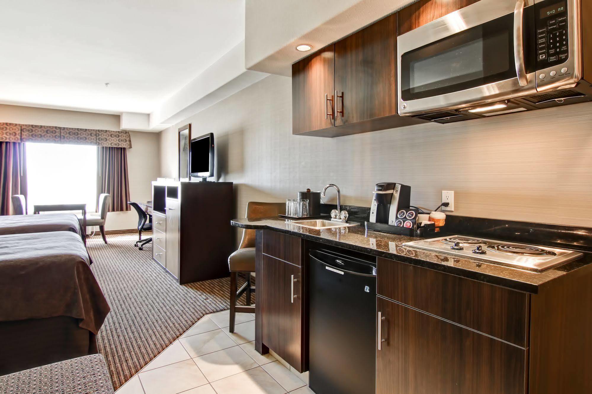 Canalta Hotel Shaunavon Экстерьер фото