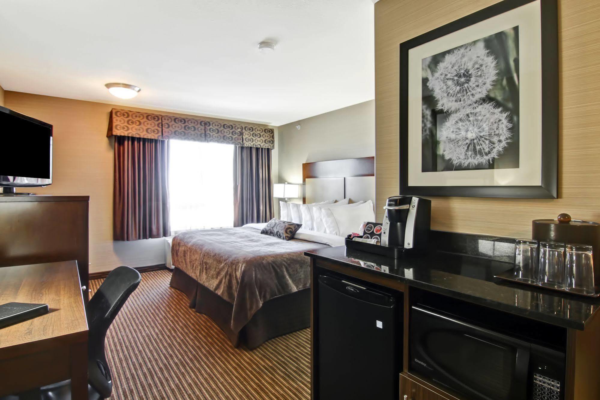 Canalta Hotel Shaunavon Экстерьер фото