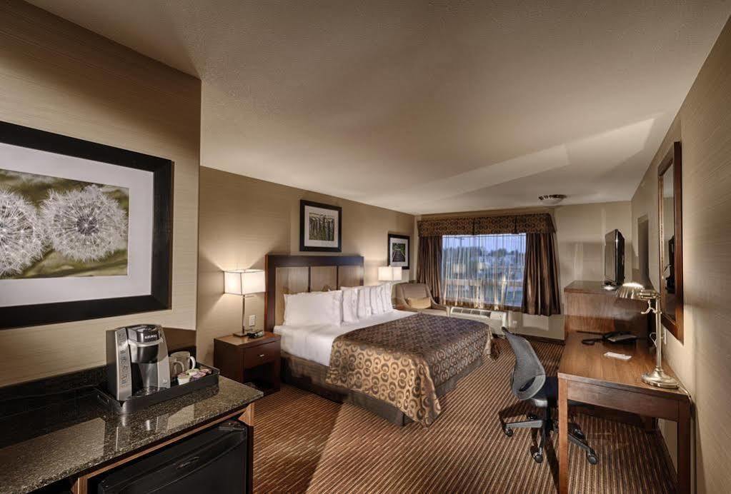 Canalta Hotel Shaunavon Экстерьер фото